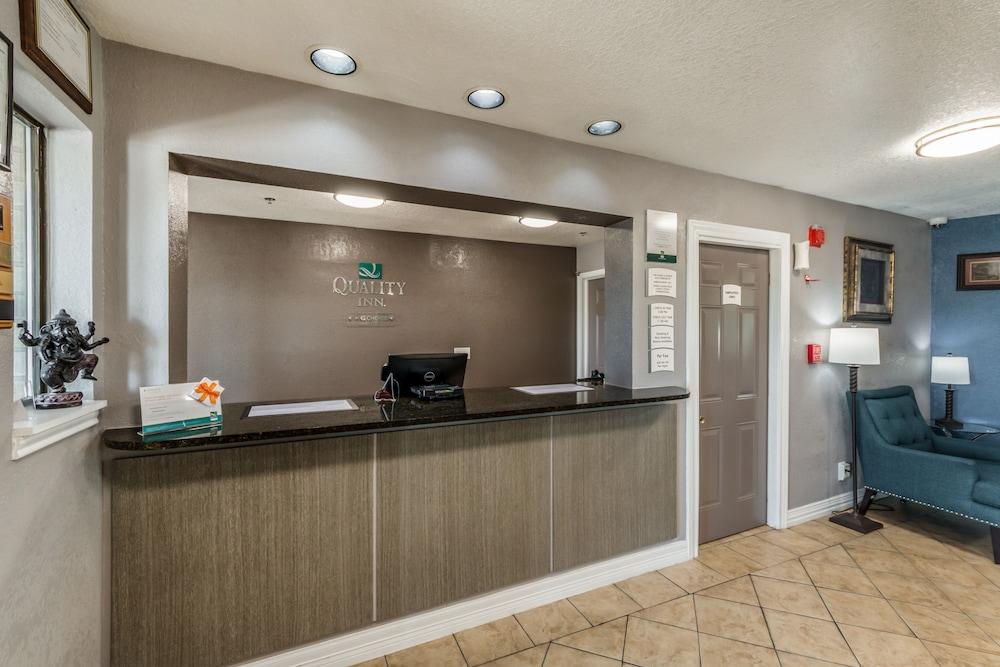Quality Inn I-10 East Near Frost Bank Center San Antonio Exteriör bild