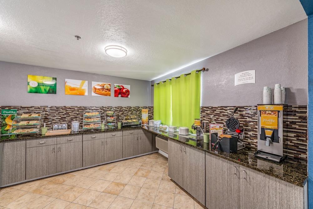Quality Inn I-10 East Near Frost Bank Center San Antonio Exteriör bild