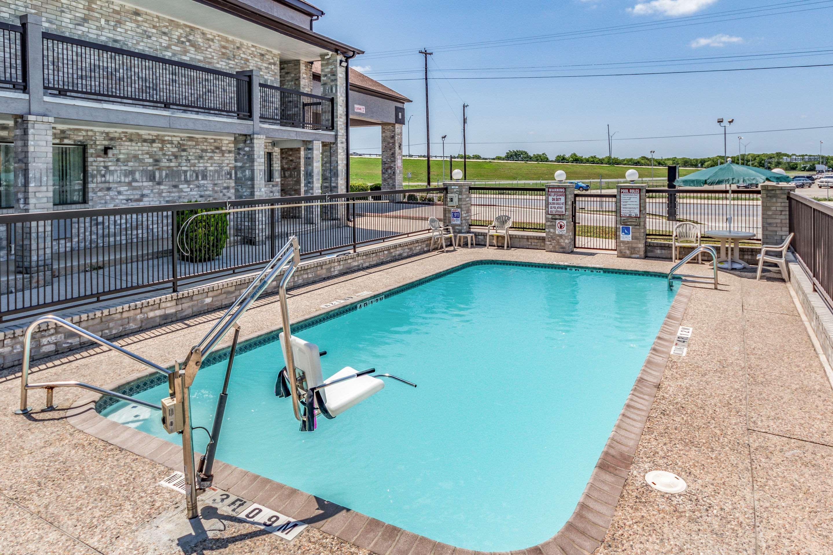 Quality Inn I-10 East Near Frost Bank Center San Antonio Exteriör bild