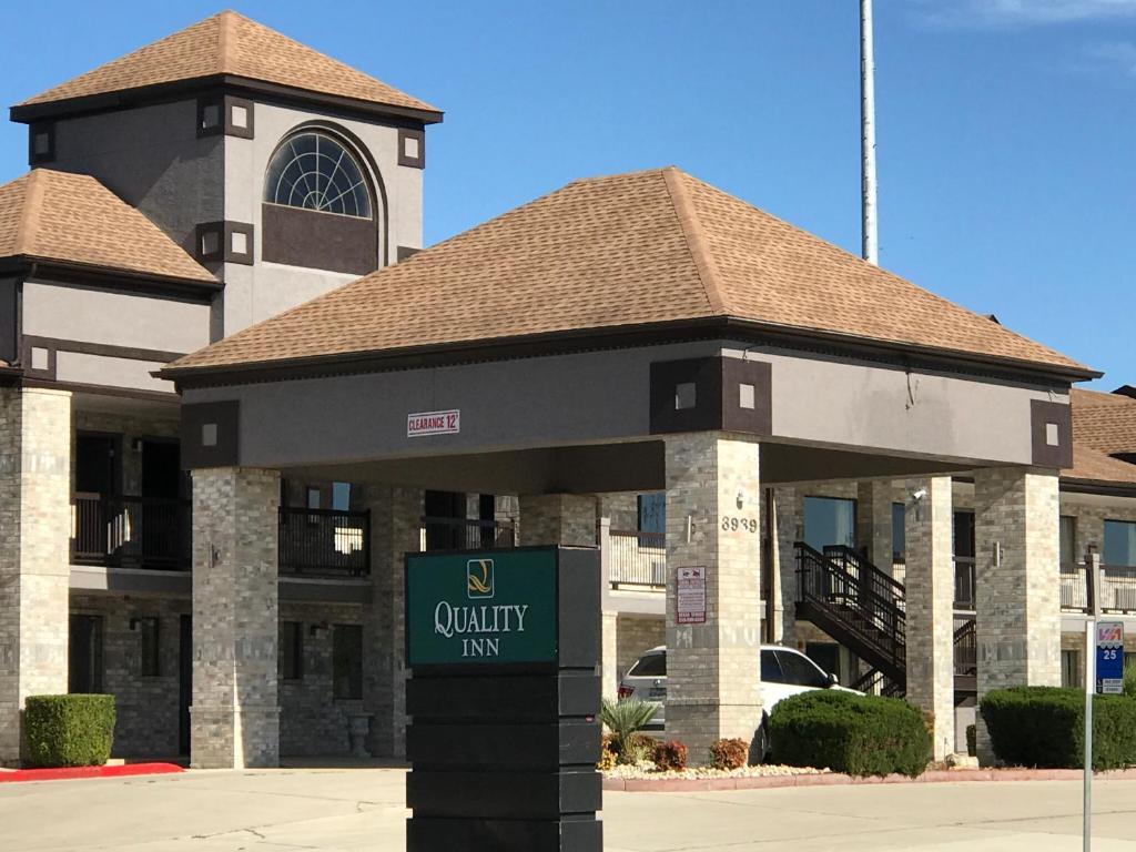 Quality Inn I-10 East Near Frost Bank Center San Antonio Exteriör bild