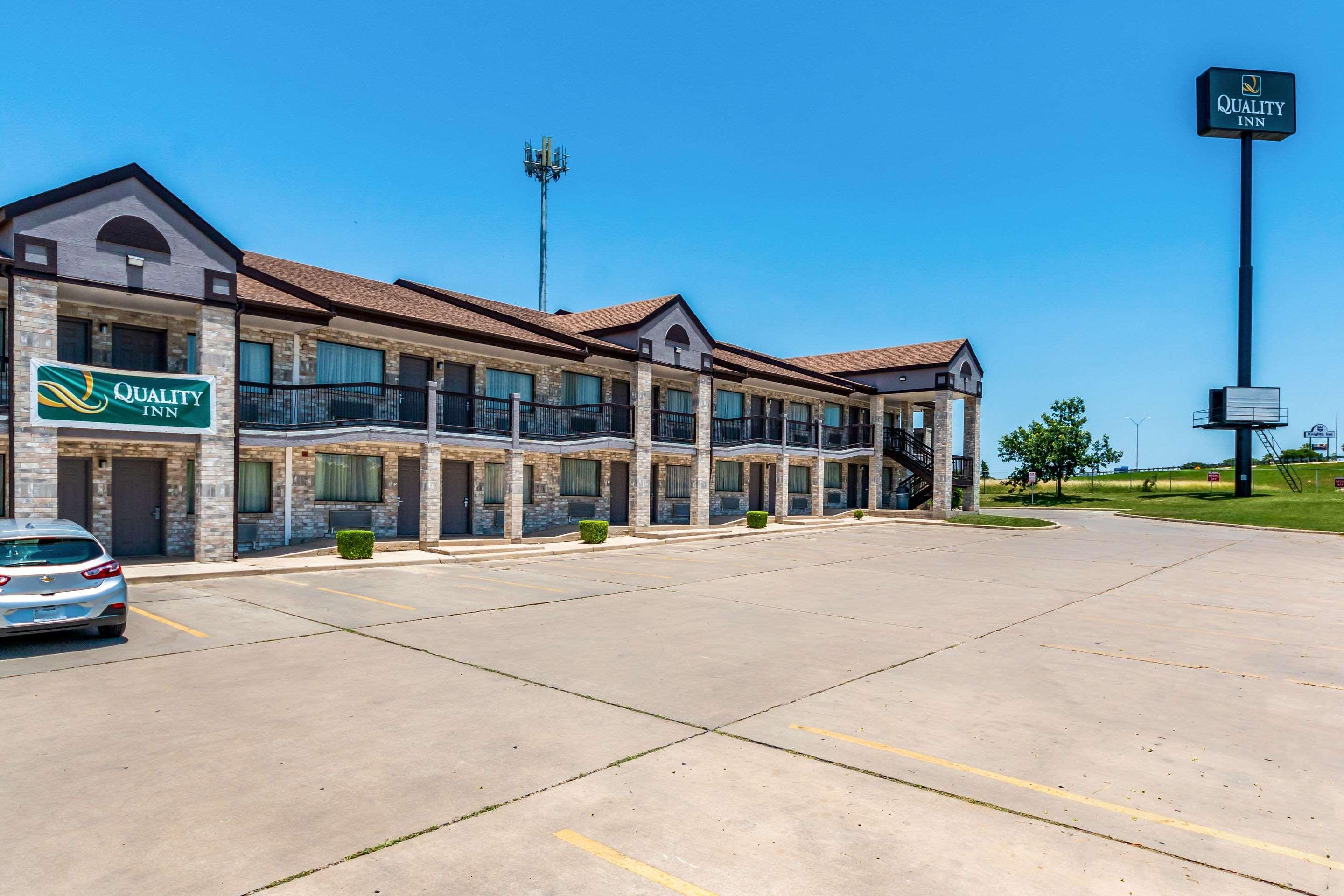 Quality Inn I-10 East Near Frost Bank Center San Antonio Exteriör bild