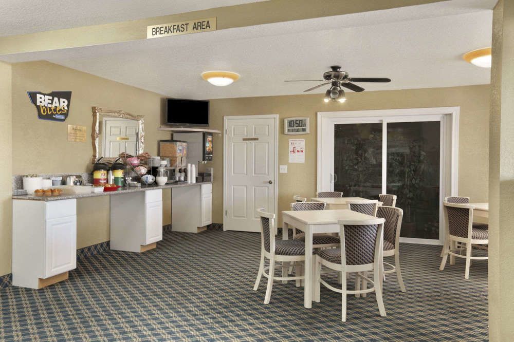 Quality Inn I-10 East Near Frost Bank Center San Antonio Exteriör bild